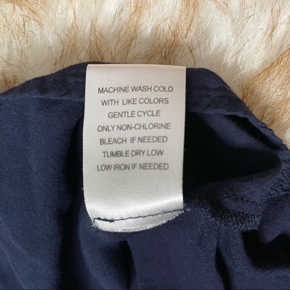 Daniel Rainn Split Neck Roll Tab Blouse - image 4